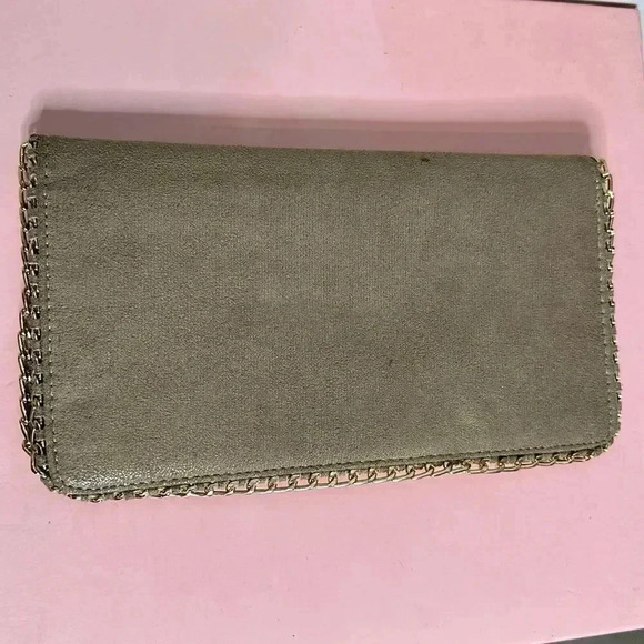 Urban Expressions Chain Detail Passport Wallet - Picture 1 of 6
